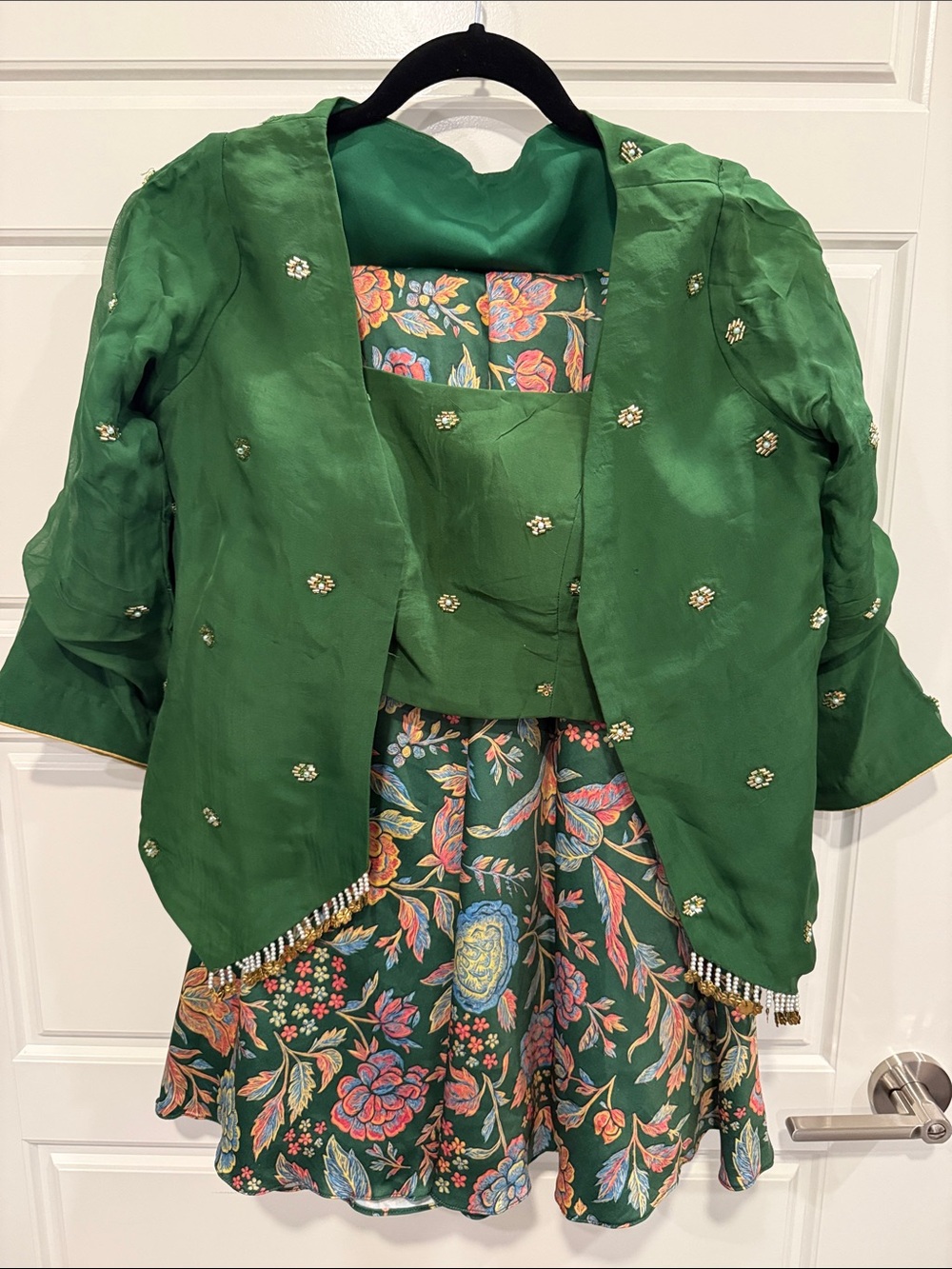 Green Women's Embroidered Jacket Set